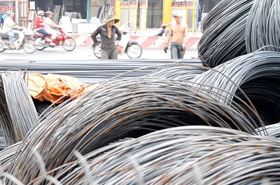 Construction material lying unsold in warehouses (Photo: SGGP) Construction material lying unsold in warehouses (Photo: SGGP)